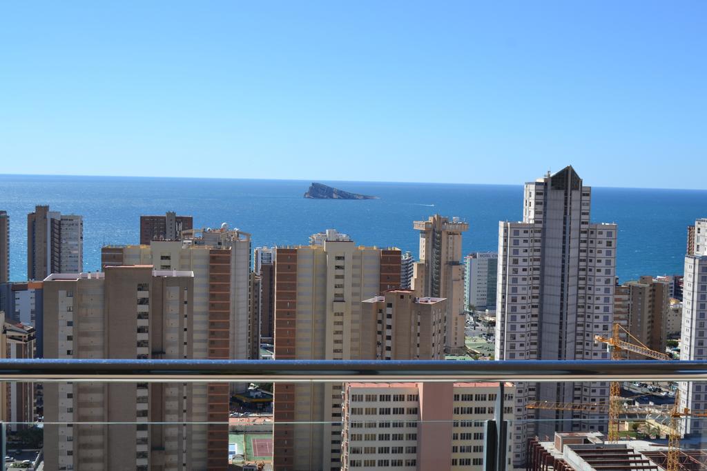 Apartamentos Con Terraza Torre D'Oboe By Renthas Benidorm Dış mekan fotoğraf