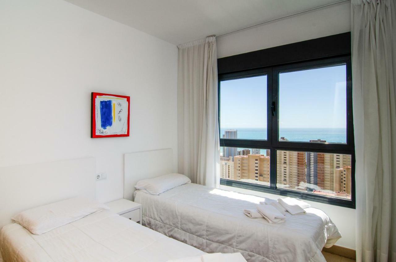 Apartamentos Con Terraza Torre D'Oboe By Renthas Benidorm Dış mekan fotoğraf